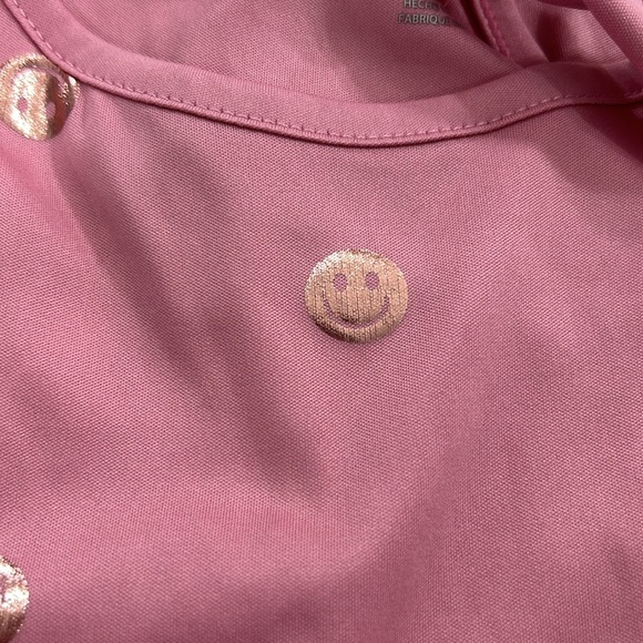 Body glove romper smiley face pink with gold smiles. Size 7
Sleeveless - Picture 12 of 12